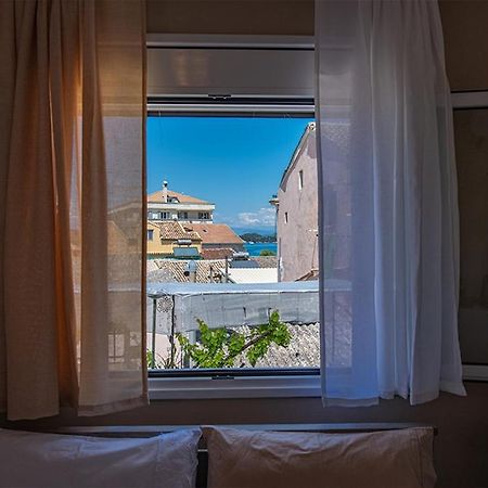 Mantouki Fay'S Sea View Luxury Rooms المظهر الخارجي الصورة
